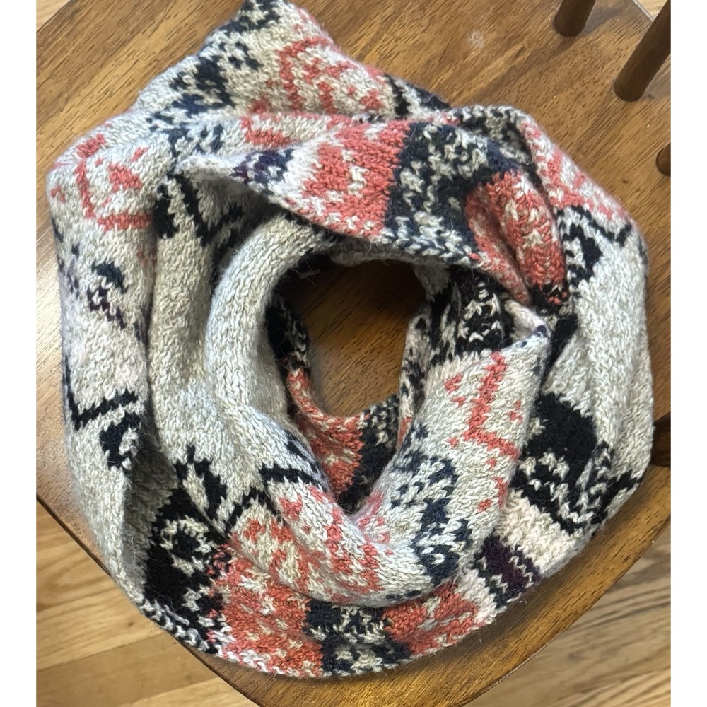 American Eagle Outfitters Fair Isle Knit Infinity Scarf Women Gray Navy pink